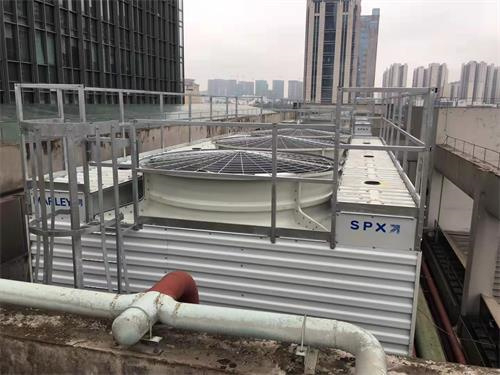 玻璃鋼冷卻塔是怎樣安全放水的(玻璃鋼冷卻塔怎么降