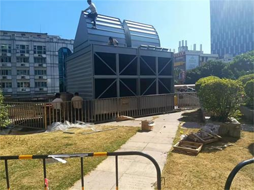 圓形逆流式冷卻塔的結(jié)構(gòu)特征(濱湖區(qū)圓形逆流式冷卻塔維修)