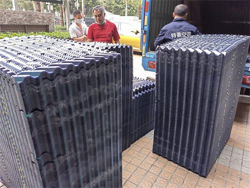 冷卻塔漂水的主要原因(冷卻塔漂水率國家標準)