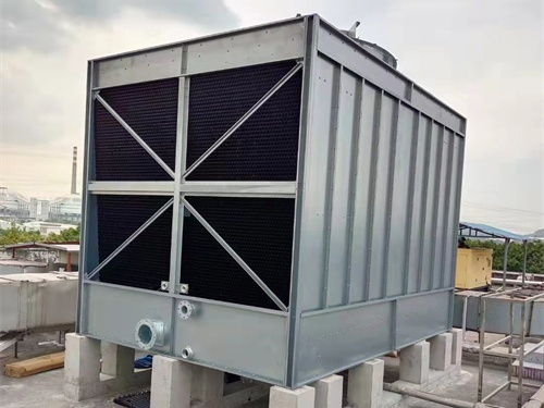 冷卻塔在中央空調設備中的作用？(冷卻塔機組的工作原