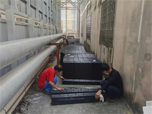 冷卻塔受到污染的原因,冷卻塔為什么會散發(fā)白煙